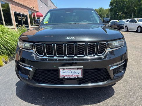 Used 2023 Jeep Grand Cherokee 4WD 4xe image 2