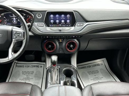 Used 2022 Chevrolet Blazer RS w/ Enhanced Convenience Package FWD image 17