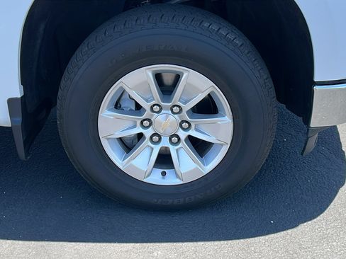 Used 2022 Chevrolet Silverado 1500 W/T RWD image 9