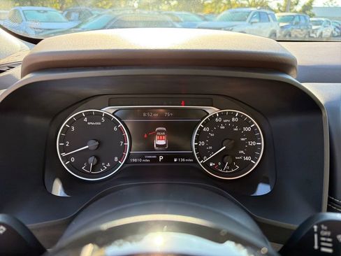 Used 2023 Nissan Rogue SV image 24