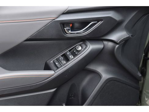 Certified 2025 Subaru Crosstrek 2.5i Limited w/ Popular Package #4A image 25