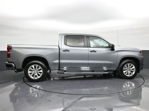 Used 2023 Chevrolet Silverado 1500 Custom image 6