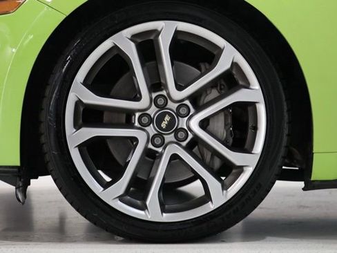 Used 2020 Ford Mustang GT Premium w/ Equipment Group 401A RWD image 9