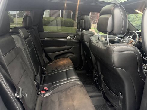 Used 2019 Jeep Grand Cherokee SRT AWD/4WD image 23