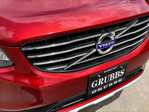 Used 2015 Volvo XC60 T5 Premier w/ Proximity Package FWD image 38