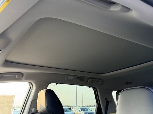 New 2026 Nissan Pathfinder SL image 34