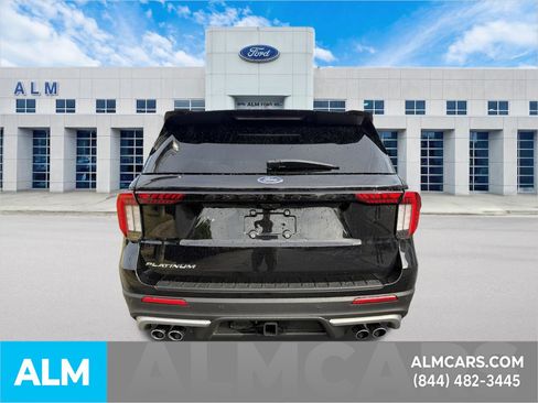 Used 2025 Ford Explorer Platinum w/ Ultimate Package image 8