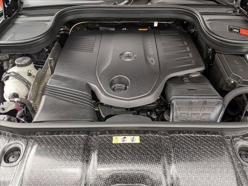 Used 2025 Mercedes-Benz GLE 450 4MATIC image 18