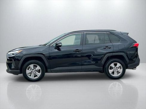 Certified 2025 Toyota RAV4 XLE FWD image 8