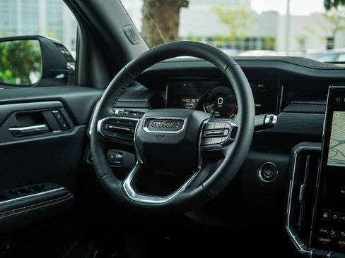 New 2026 GMC Acadia Elevation AWD/4WD image 17