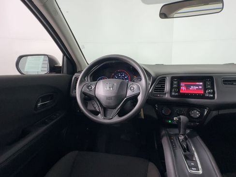 Used 2022 Honda HR-V LX image 25