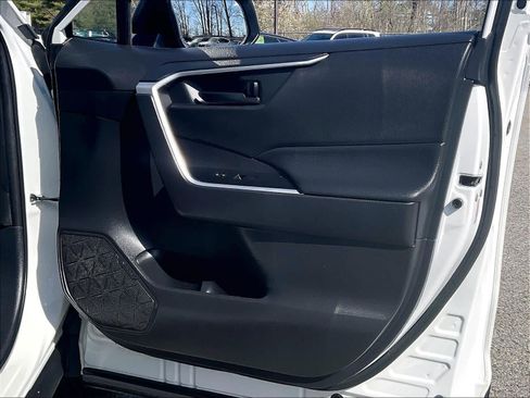 Used 2020 Toyota RAV4 LE w/ All Weather Liner Package image 12