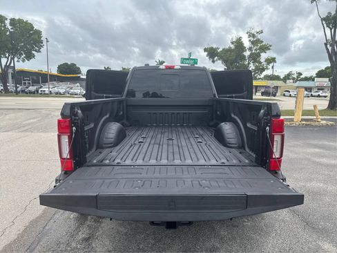 Used 2022 Ford F350 Platinum AWD/4WD image 13