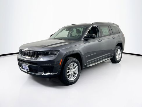 Used 2023 Jeep Grand Cherokee L Laredo image 1