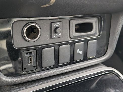 Used 2019 Mitsubishi Outlander SEL image 21