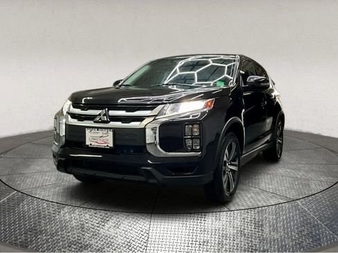 Used 2021 Mitsubishi Outlander Sport ES image 3