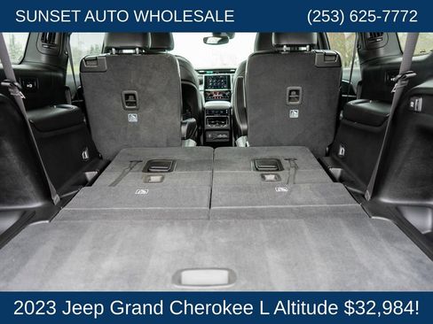 Used 2023 Jeep Grand Cherokee L Altitude image 88