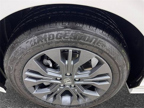 New 2026 Honda Odyssey Touring image 10