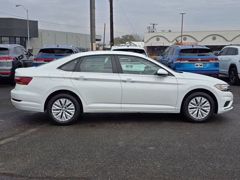Used 2019 Volkswagen Jetta S image 6