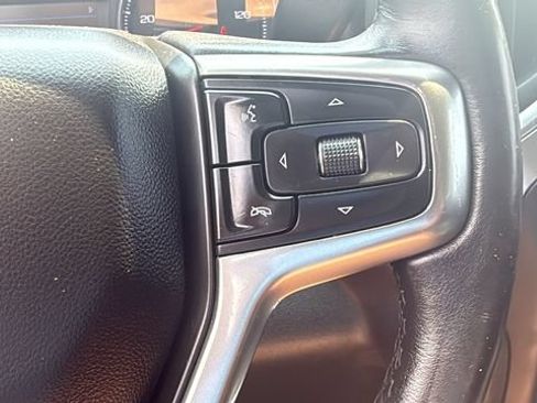 Used 2021 Chevrolet Silverado 1500 LT Trail Boss w/ Convenience Package II AWD/4WD image 16