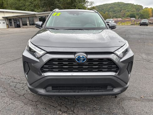 Used 2022 Toyota RAV4 XLE w/ Convenience Package AWD/4WD image 2