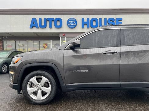 Used 2019 Jeep Compass Latitude w/ Popular Equipment Group FWD image 35