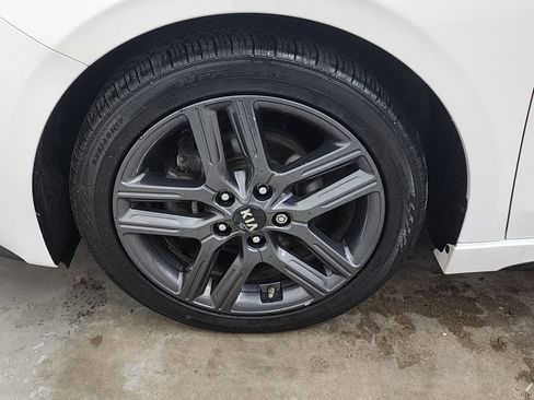 Used 2021 Kia Forte GT-Line FWD image 32