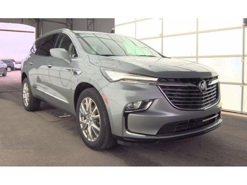 Used 2023 Buick Enclave Essence w/ Experience Buick Package AWD/4WD image 2
