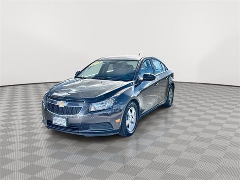 Used 2014 Chevrolet Cruze LT w/ Technology Package image 4