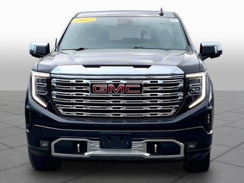 Used 2023 GMC Sierra 1500 Denali w/ Denali Reserve Package AWD/4WD image 4