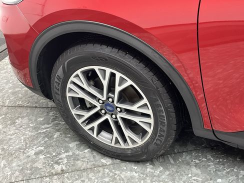 Used 2020 Ford Escape SEL image 34