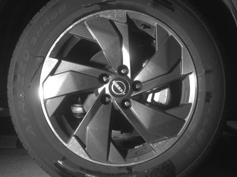 Used 2025 Nissan Rogue SV AWD/4WD image 13