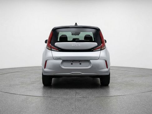 Used 2025 Kia Soul LX w/ LX Technology Package image 7