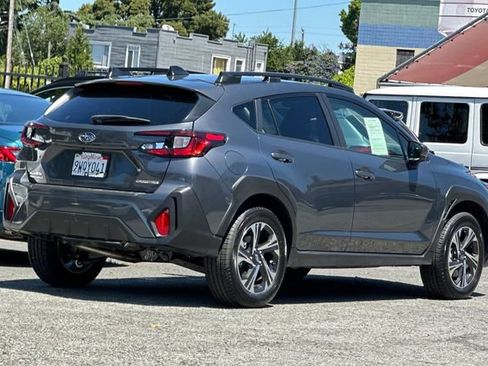 Used 2025 Subaru Crosstrek 2.0i Premium AWD/4WD image 4