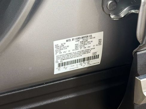 Used 2020 Ford Explorer XLT w/ Comfort Package AWD/4WD image 33