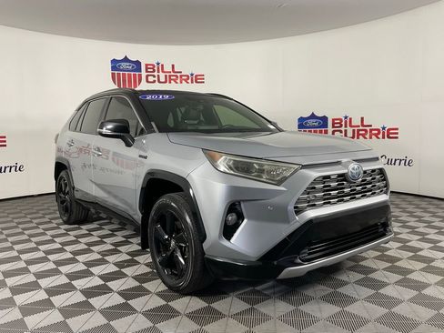Used 2019 Toyota RAV4 XSE image 1