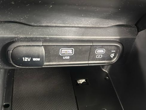 Used 2025 Kia Telluride S FWD image 29