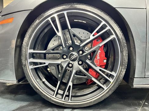 Used 2021 Audi R8 V10 performance image 30