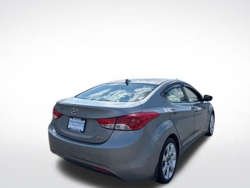 Used 2012 Hyundai Elantra Limited FWD image 12