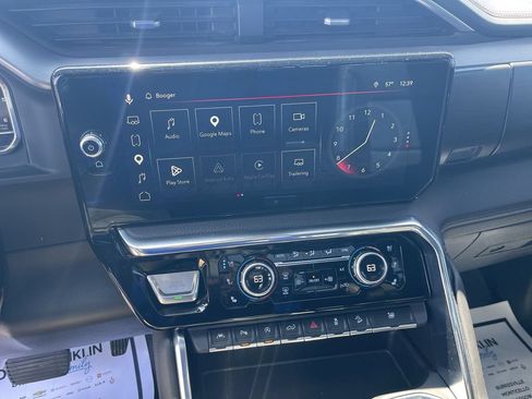 Used 2024 GMC Sierra 1500 Denali w/ Technology Package AWD/4WD image 16