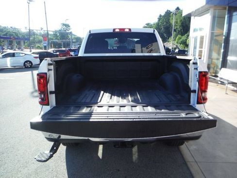 Certified 2026 RAM 2500 Big Horn AWD/4WD image 16