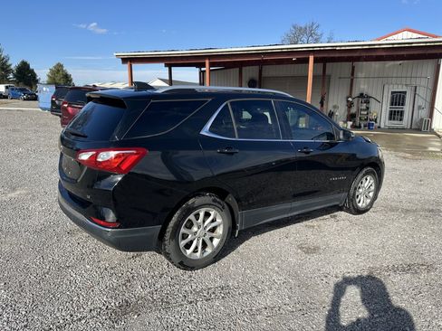 Used 2018 Chevrolet Equinox LT w/ Sun & Infotainment Package image 5