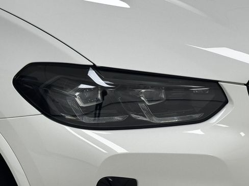 Used 2023 BMW X4 xDrive30i w/ M Sport Package image 34