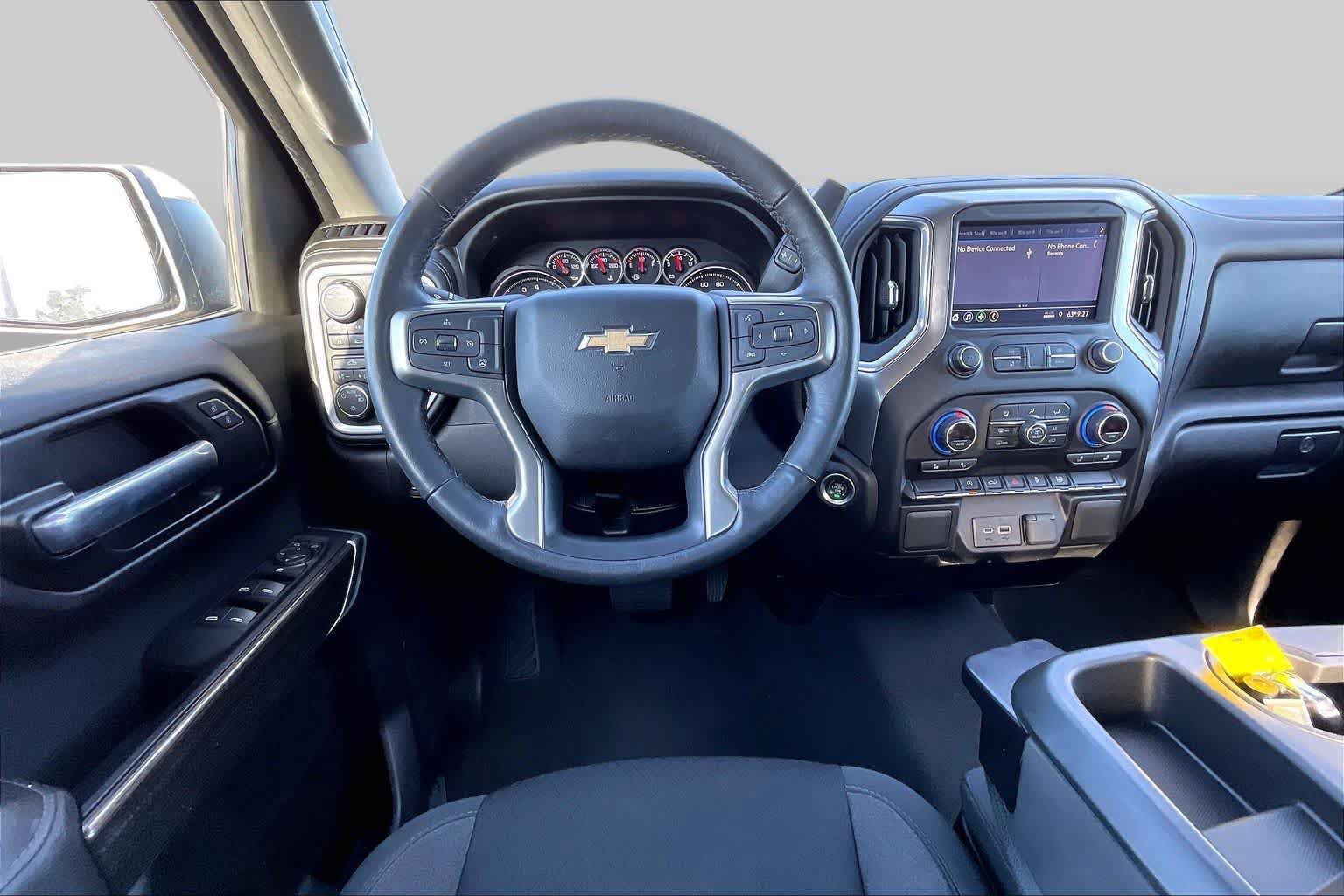 Used 2022 Chevrolet Silverado 1500 LT AWD/4WD image 6