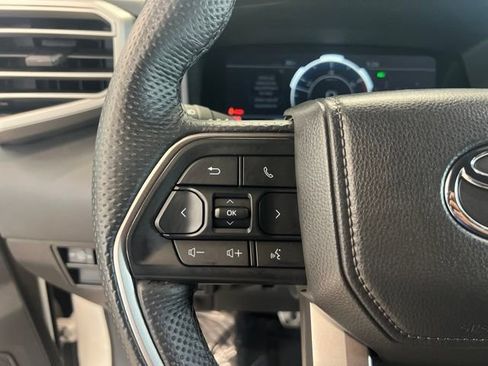 Used 2025 Toyota Tundra Limited w/ TRD Off-Road Package AWD/4WD image 17