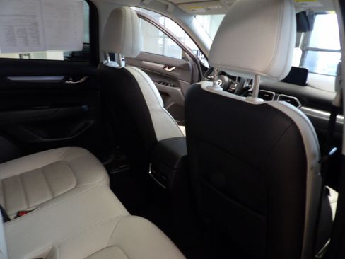 Certified 2024 MAZDA CX-5 AWD 2.5 S w/ Preferred Package image 17