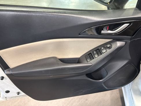 Used 2015 MAZDA MAZDA3 i Touring FWD image 8