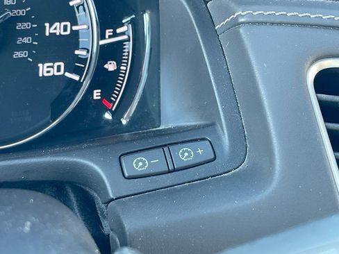 Used 2018 Acura RLX Sport Hybrid w/ Advance Pkg image 33