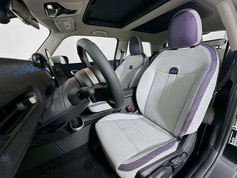 Certified 2025 MINI Cooper S image 16