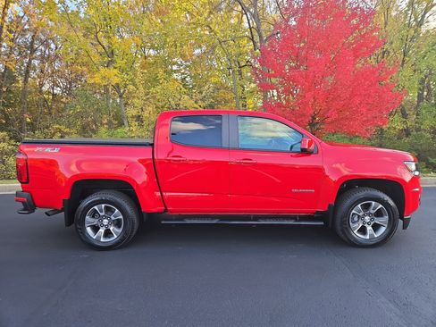 Used 2019 Chevrolet Colorado Z71 image 2